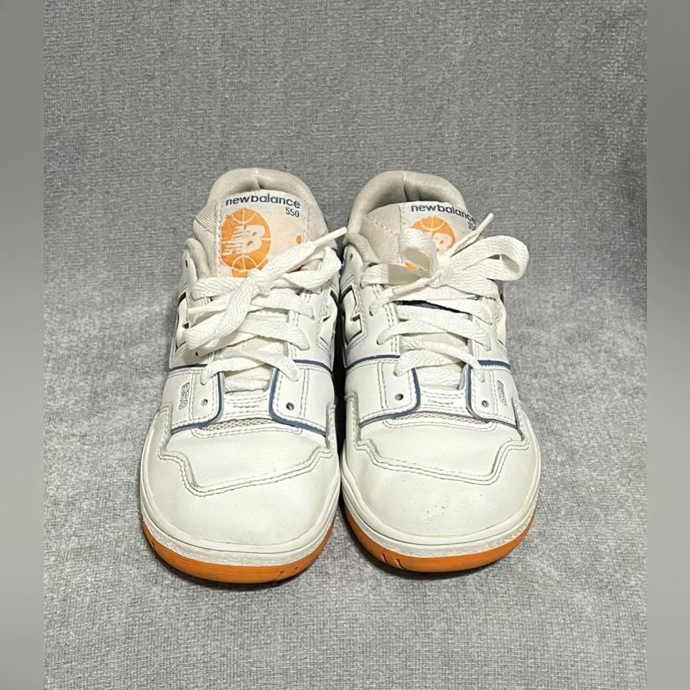 New Balance 550 White and‎ Navy Sneakers with Orange Accents Kids Size 3